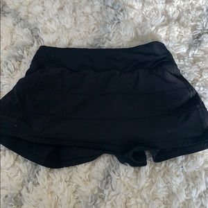 Black lulu lemon skirt